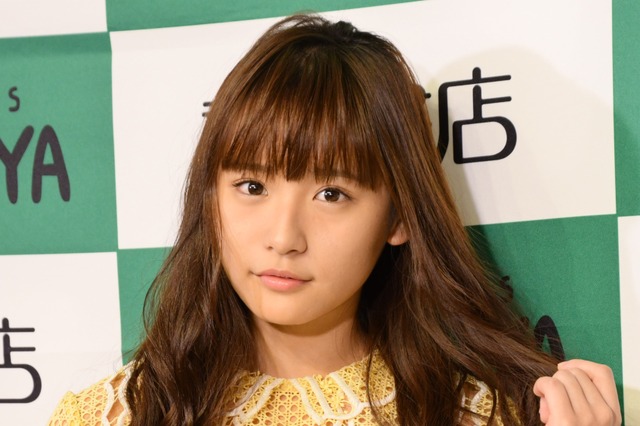 Tバック初挑戦の浅川梨奈「ノリノリで撮影できた」! 画像