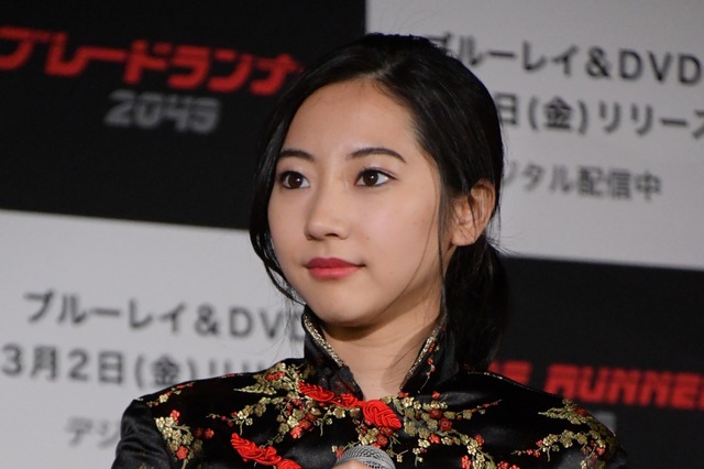 武田玲奈、タイで美ボディをさく裂!オフショットを公開 画像