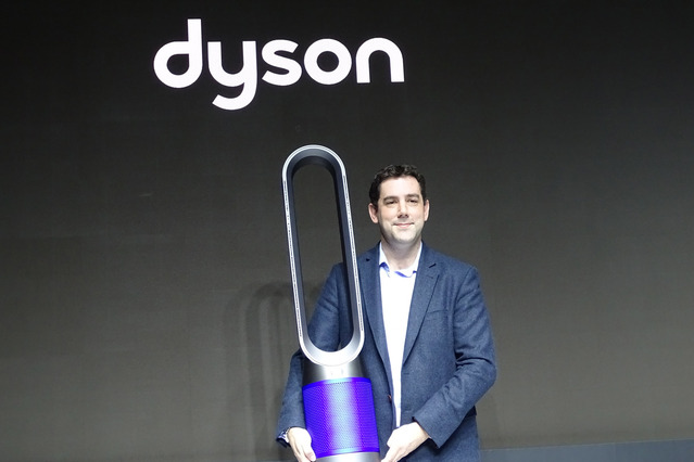 ダイソンが新製品！今度の「羽根のない扇風機」は空気中の汚れを見える化！ 画像