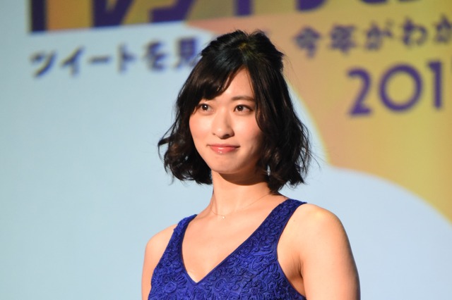 倉持由香、艶かしいポーズのグラビアオフショットを公開! 画像