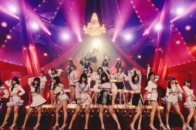 妖艶な脚線美に注目!AKB48ニューシングル「Teacher Teacher」MVが解禁 画像