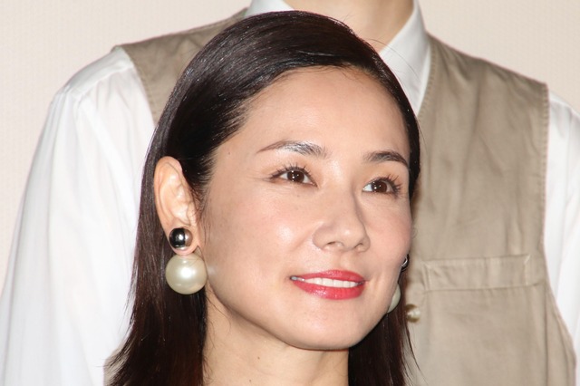 吉田羊、憧れの声優と対面し感激の涙「死んでもいいホントに!」 画像