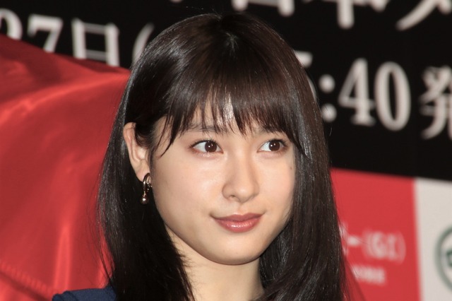 土屋太鳳、サプライズ失敗!?ファンの男子高校生にスルーされて大ショック! 画像