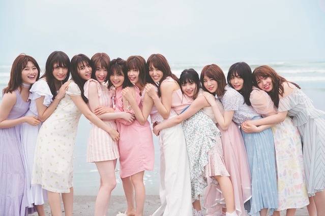 「チームかわいい欅」の集合写真が公開!欅坂46ツアー公式ブックが本日発売 画像