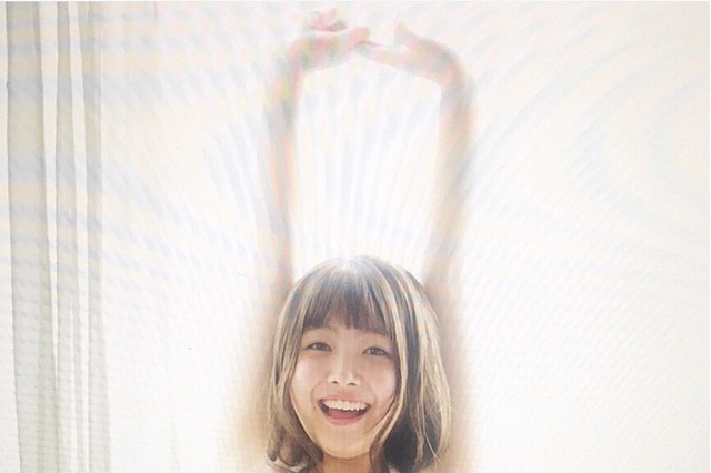 「ミスヤングマガジン」寺本莉緒、笑顔まぶしいビキニショットを公開！ 画像