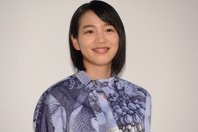 のん、「大人っぽい声」を褒められて大喜び! 画像