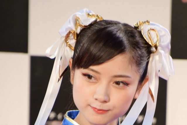 現役看護師・桃月なしこ、谷間セクシーな自撮り風ショット公開 画像