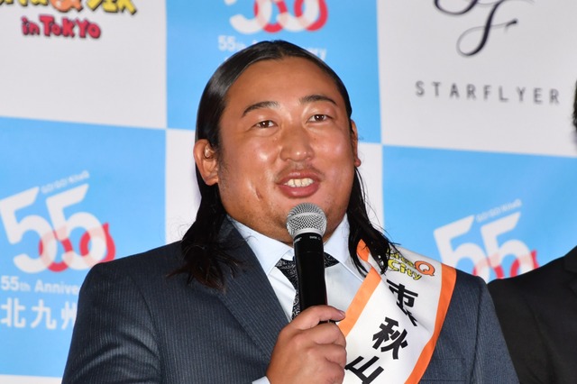 ロバート秋山「口づけをしてみたかった」、若かりし頃の願望を告白 画像