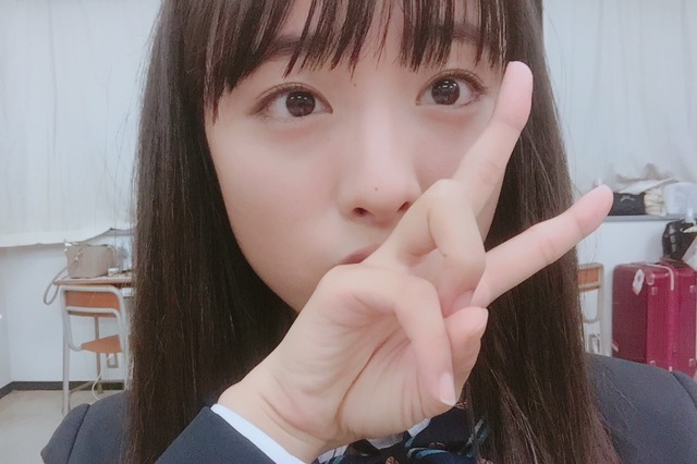 大友花恋、王道な制服姿を披露！「まだまだ大丈夫」「違和感全然ない」 画像