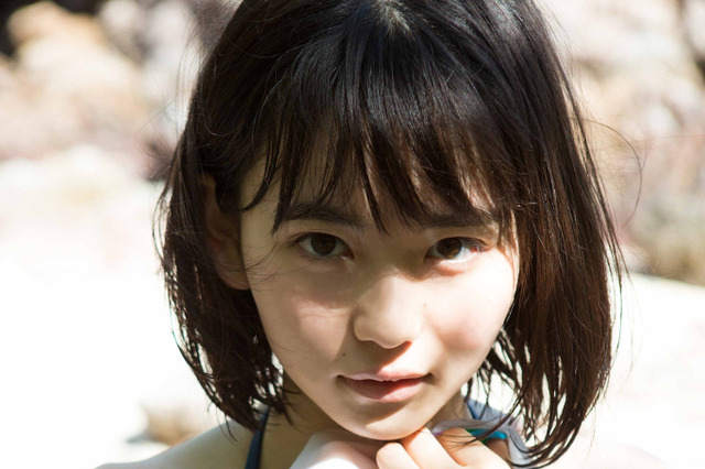 山田杏奈、初の水着撮影に挑戦！ファースト写真集が発売決定 画像
