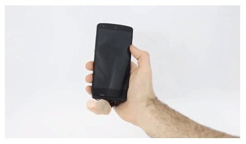 スマホから生えた指が着信をお知らせ　キモ面白い多機能ロボット指『Mobilimb』に圧倒 画像