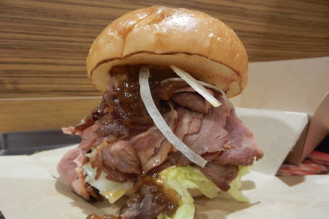 「いい肉の日」は、“今年一年の自分へのご褒美”バーガーはいかが？ 画像