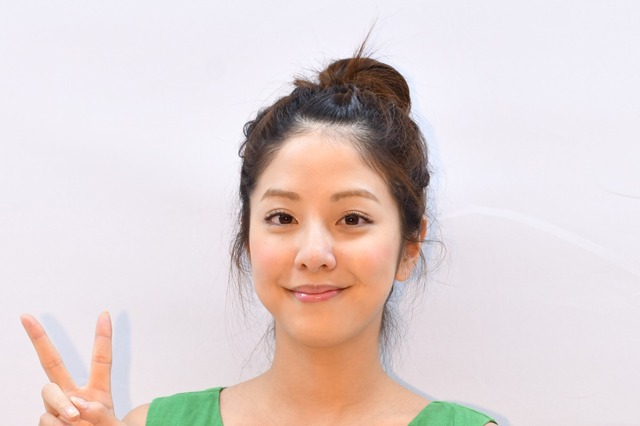 本郷杏、“芝居ヤバイアイドル”の名は「返上したはずです。……たぶん」 画像