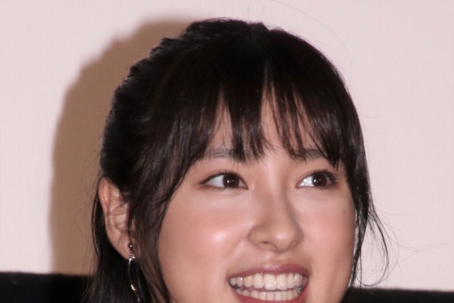 土屋太鳳、“制服姿”は見納め?!「卒業作品なのかなって思いながら撮影しました」 画像