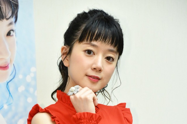 アニメ「BanG Dream!」の人気声優・工藤晴香が1st写真集を刊行、ちょっぴり大人の魅力も! 画像