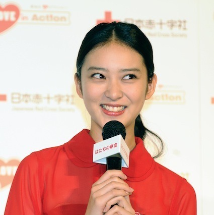 【12月25日誕生日の芸能人】武井咲、笑い飯・哲夫 画像