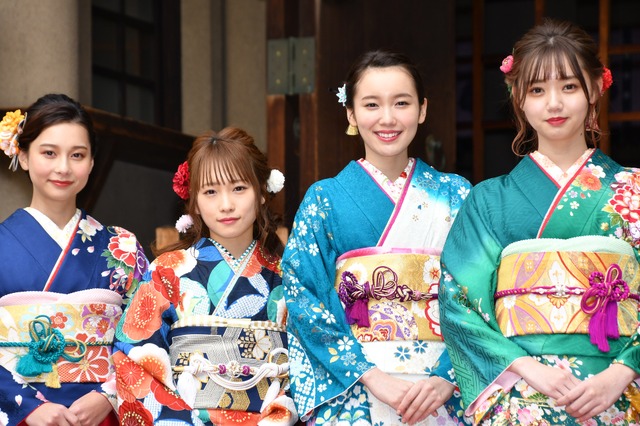 飯豊まりえ、Niki、大原優乃らエイベックス美女10名が晴れ着姿を披露 画像