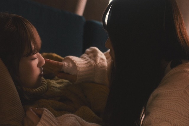 欅坂46、菅井友香＆守屋茜によるユニット楽曲「ヒールの高さ」MV公開 画像