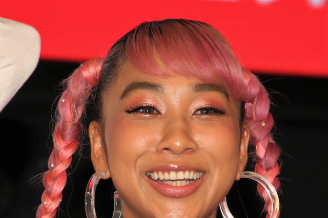 青山テルマ、犬蹴り上げ動画に持論「SNSで拡散させる怖さ感じる」 画像