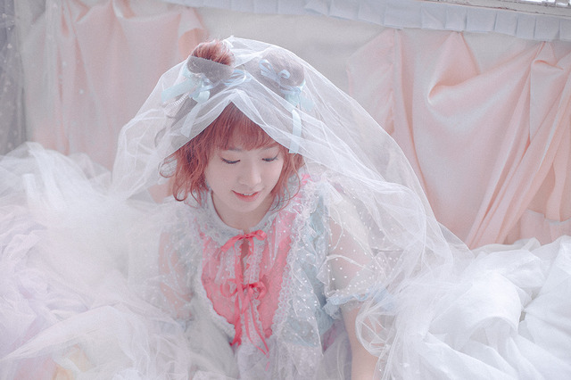 Aqours声優・降幡愛の人生初写真集が発売!四季をテーマに1年かけて制作 画像