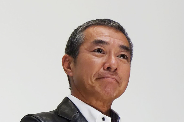 柳葉敏郎、中山美穂に恋心……誕生日にバラの花束100本 画像