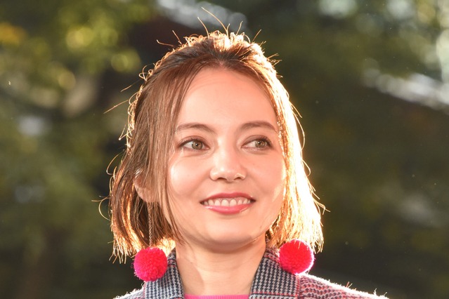 ベッキー、優等生キャラだった過去を振り返り「ほんとごめんなさい」 画像