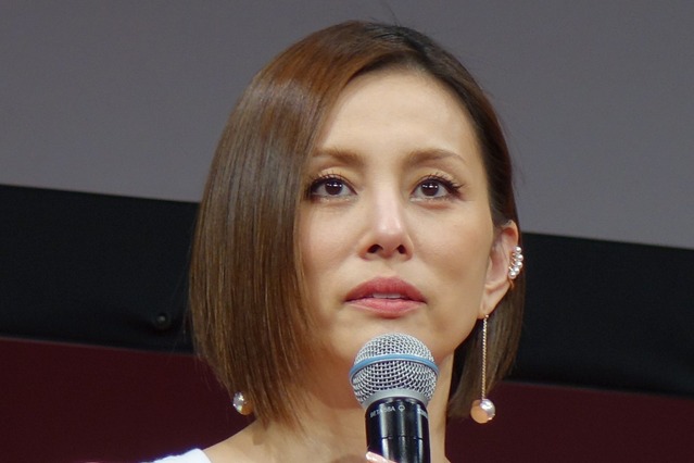 米倉涼子、一番緊張した女優を明かす 松岡昌宏も共感 画像