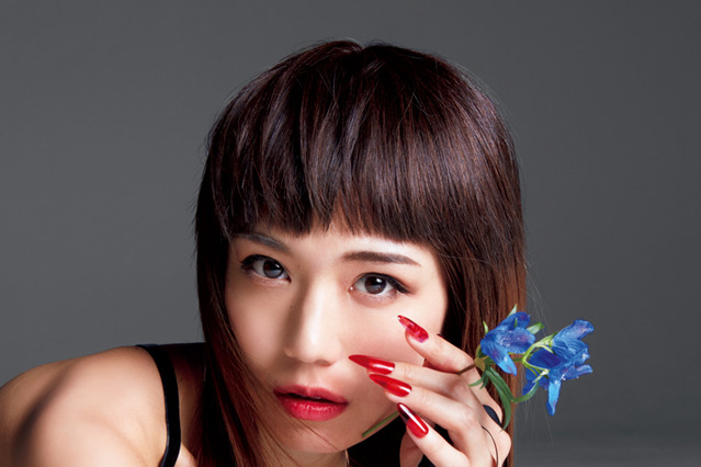 藤木由貴、次のステージ意識した新感覚グラビアに挑戦! 画像