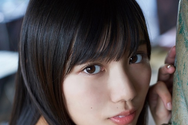 日向坂46・河田陽菜が雑誌単独初表紙！朗らかな笑顔や凛々しい表情見せる 画像