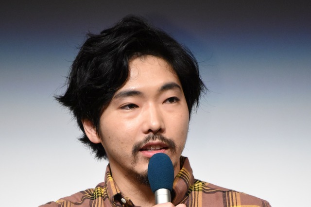 柄本佑、妻・安藤サクラ主演の朝ドラ『まんぷく』で“共演”していた! 画像