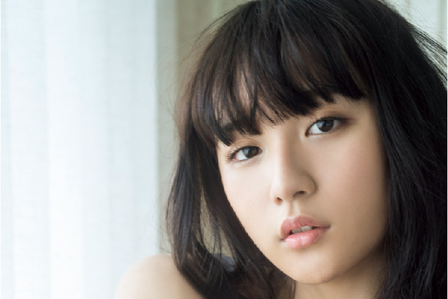 浅川梨奈、3rd写真集発売決定！思い出の地・ハワイで撮り下ろし 画像