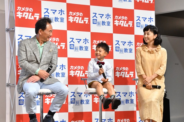 東尾修、孫・理汰郎との共演にデレデレ…理子は「ステージママというのですかね」 画像