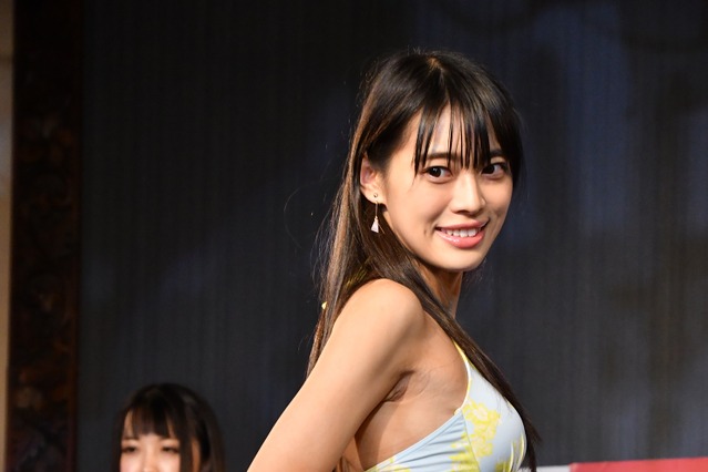 これが「ミスFLASH2020」、14人のファイナリストを水着姿とともに紹介！ 画像