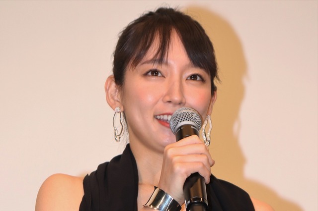 吉岡里帆、主演作『見えない目撃者』は「今の時代テレビでは放送できない」 画像