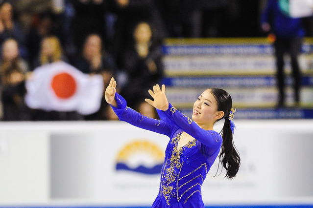 紀平梨花、GPシリーズ初戦は首位発進!連覇へ弾み 画像