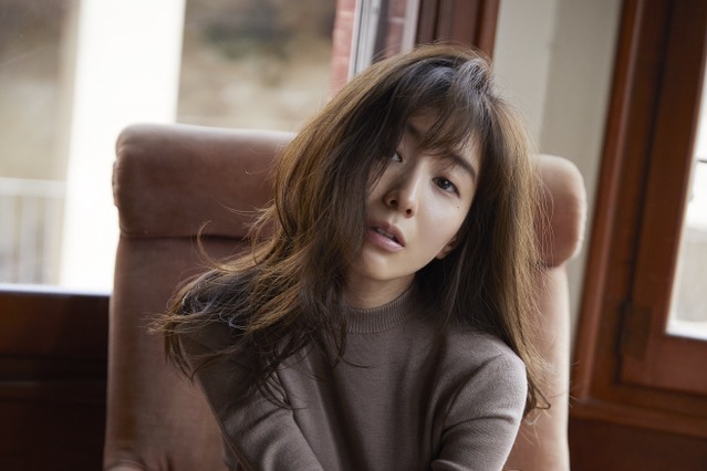 田中みな実の初写真集が発売前に10万部の重版！インスタフォロワーも130万人突破 画像