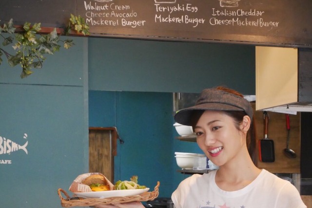 奥山かずさの初トレカが発売決定！普段のグラビアとは一味違う雰囲気に挑戦！ 画像