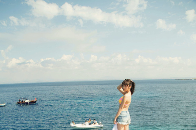 乃木坂46・与田祐希、地中海で崖からダイブ！2nd写真集3月発売 画像