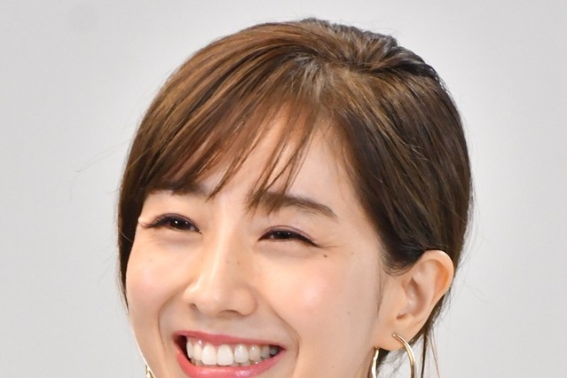 田中みな実、Mattのメイクボックスに驚き「アタッシュケースじゃん!?」 画像