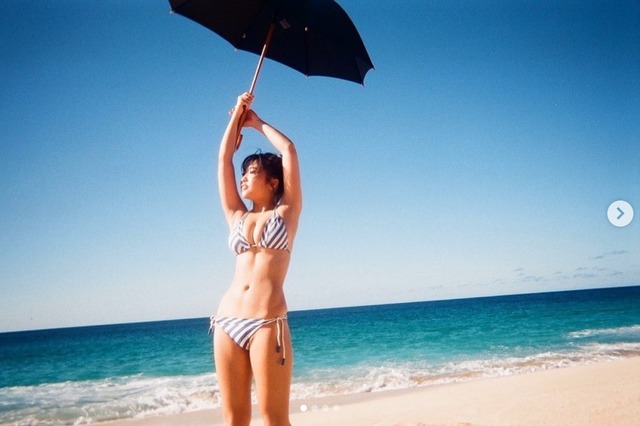 大原優乃、ビーチで抜群のスタイル披露!ファン「美しすぎる」 画像