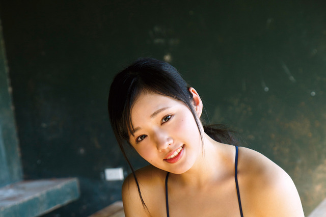 スタイル抜群の童顔美ボディ！安藤咲桜の1stDVDが1位獲得 画像