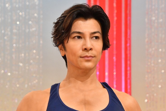 武田真治、結婚を発表!ラブラブ2ショットも公開 画像