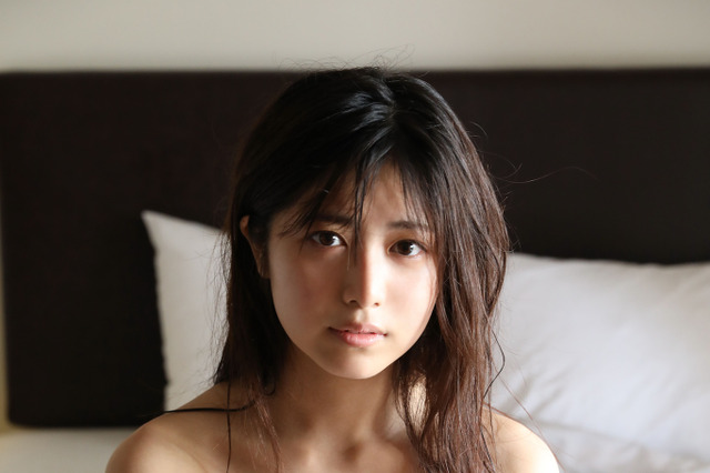 吉田莉桜、コロナで延期の1st写真集イベント開催に「ようやく決まって嬉しいです」 画像