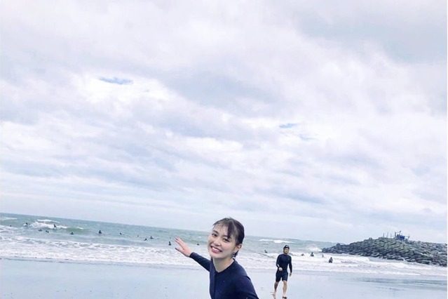 内田理央、美スタイルでサーフィンデビュー!YouTube動画に反響 画像