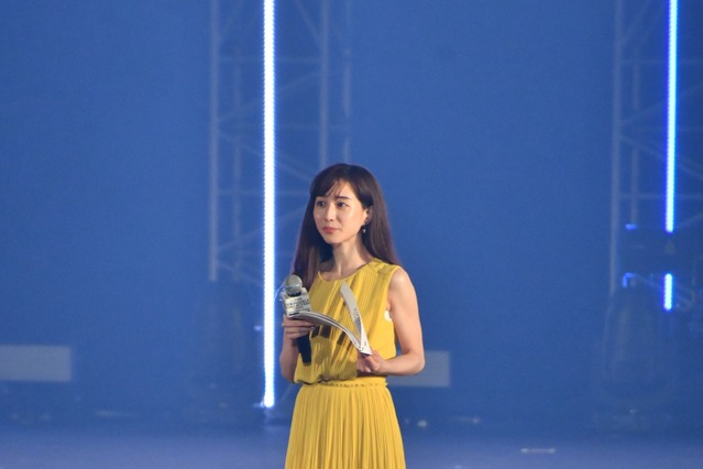 田中みな実が竹内涼真と最新テクノロジーを駆使した点灯式「TGC 2020 A/W」 画像