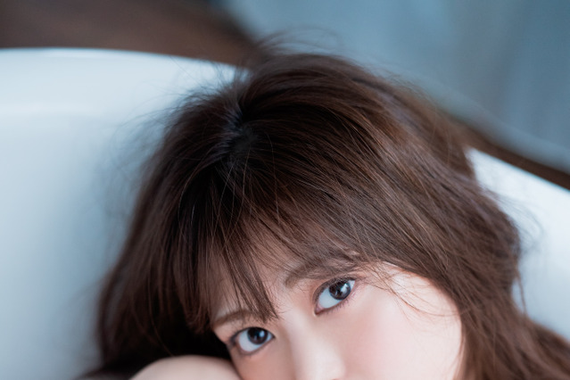 元AKB48・前田亜美、最初で最後の下着姿を公開！ 画像