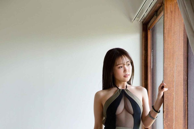 CYBERJAPAN DANCERS・HARUKA、自慢の“バズーカ乳”を最大露出！ 画像