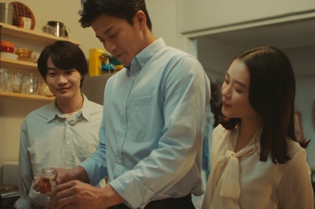 小栗旬、頼れる兄を好演！杉咲花に続き神木隆之介が次男役で登場！ 画像