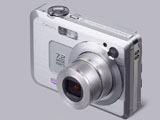 カシオ、720万画素デジカメと2.7型大画面デジカメ 画像