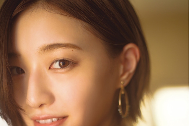 乃木坂46・中田花奈、1st写真集がオリコン週間BOOKランキング1位獲得 画像